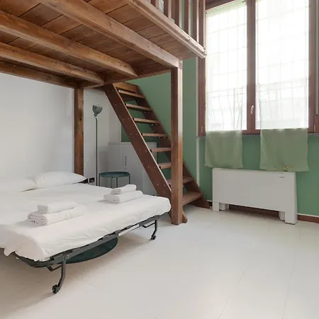 Turro Accogliente Loft Con Soppalco * Roma