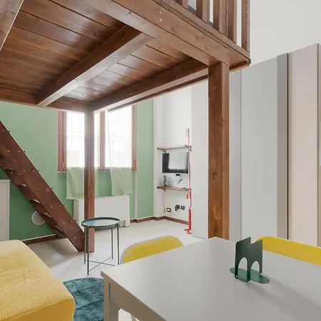 Turro Accogliente Loft Con Soppalco *